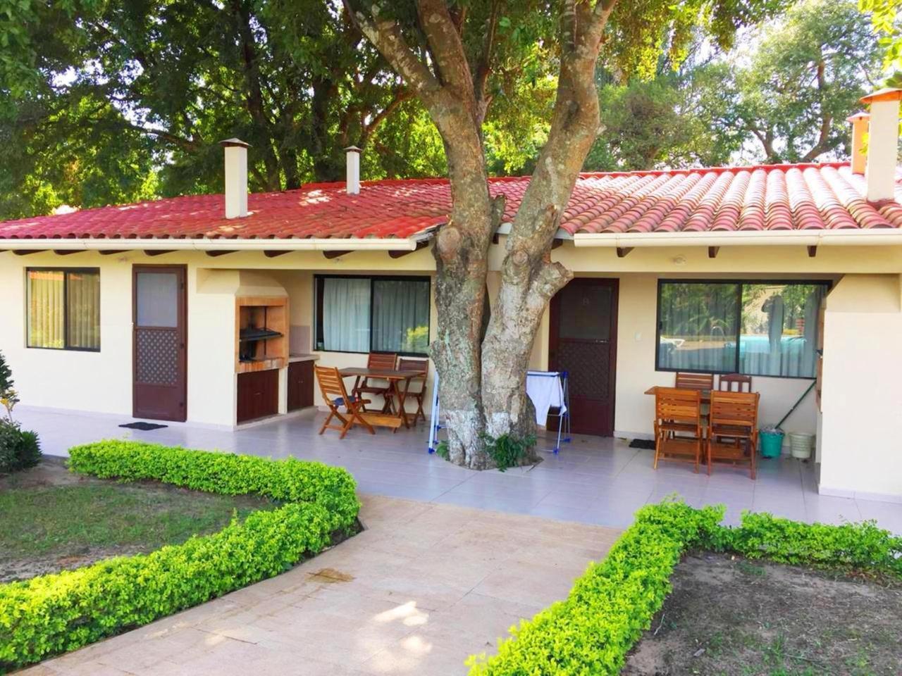Los Jazmines Hotel Resort Warnes Exterior foto