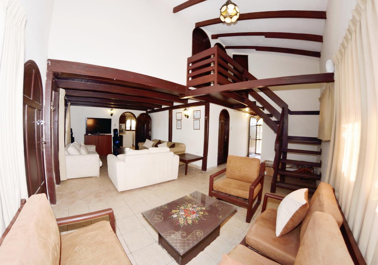 Los Jazmines Hotel Resort Warnes Exterior foto