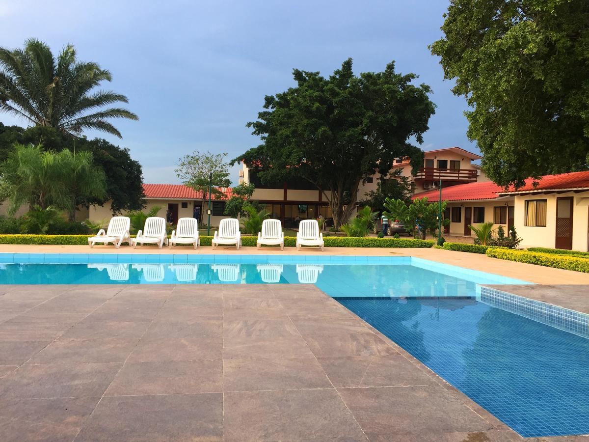 Los Jazmines Hotel Resort Warnes Exterior foto