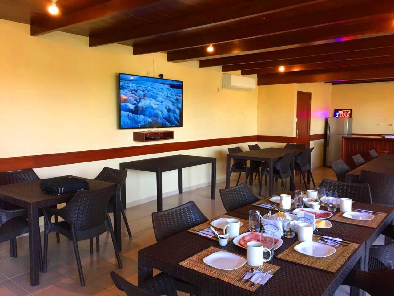 Los Jazmines Hotel Resort Warnes Exterior foto